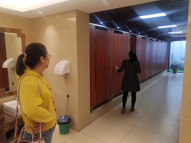 西安市文化和旅游局組織開展旅游廁所等級(jí)評(píng)定驗(yàn)收工作